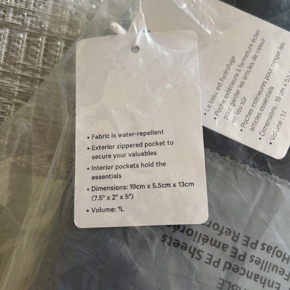 Lululemon Everywhere Waist Bag - Picture 10 of 10